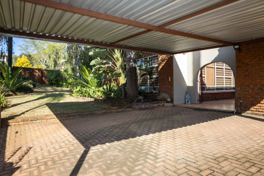 4 Bedroom Property for Sale in Ifafi North West